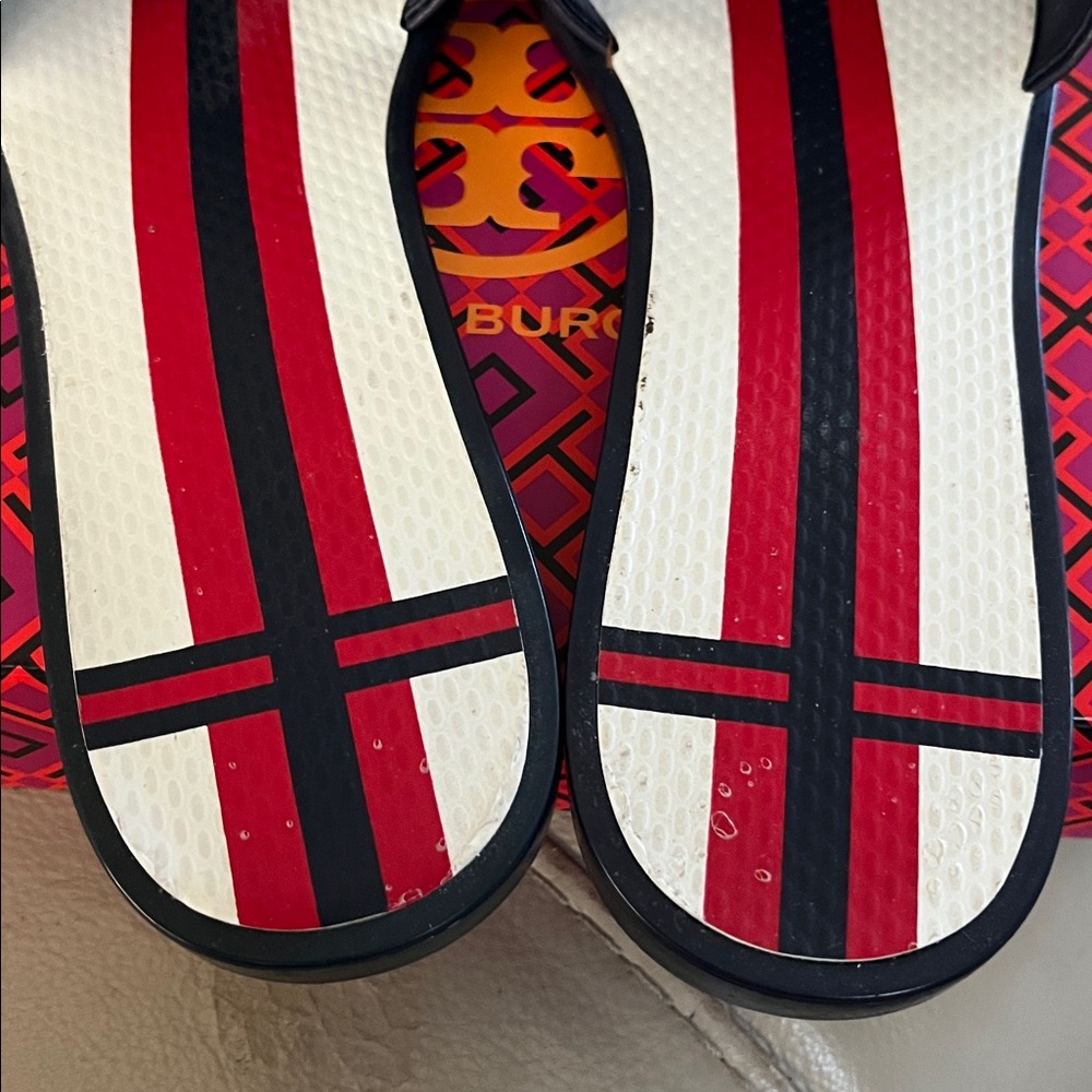 Tory Burch Logo Slide Sandals - Picture 2 of 13